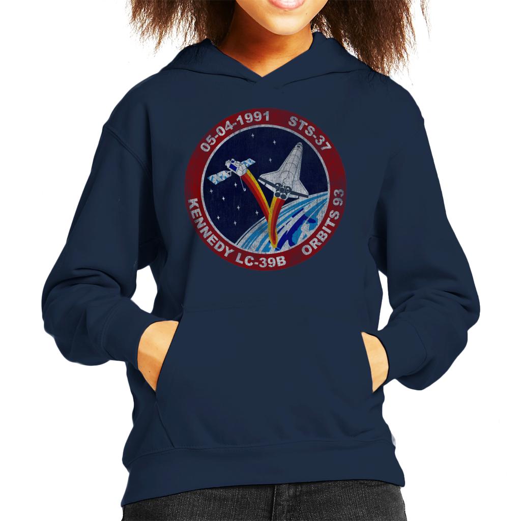 NASA STS 37 Atlantis Mission Badge Distressed Kids Hooded product image 6