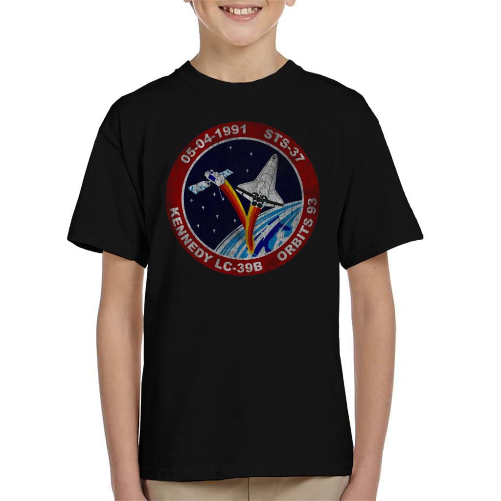 NASA STS 37 Atlantis Mission Badge Distressed Kids T-Shirt product image 1