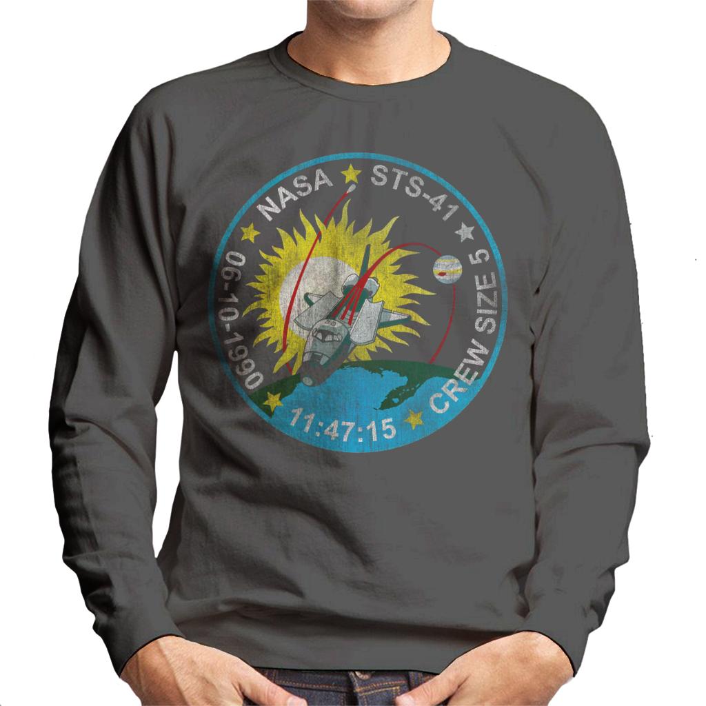 NASA STS 41 Discovery Mission Badge Distressed Men's product image 4