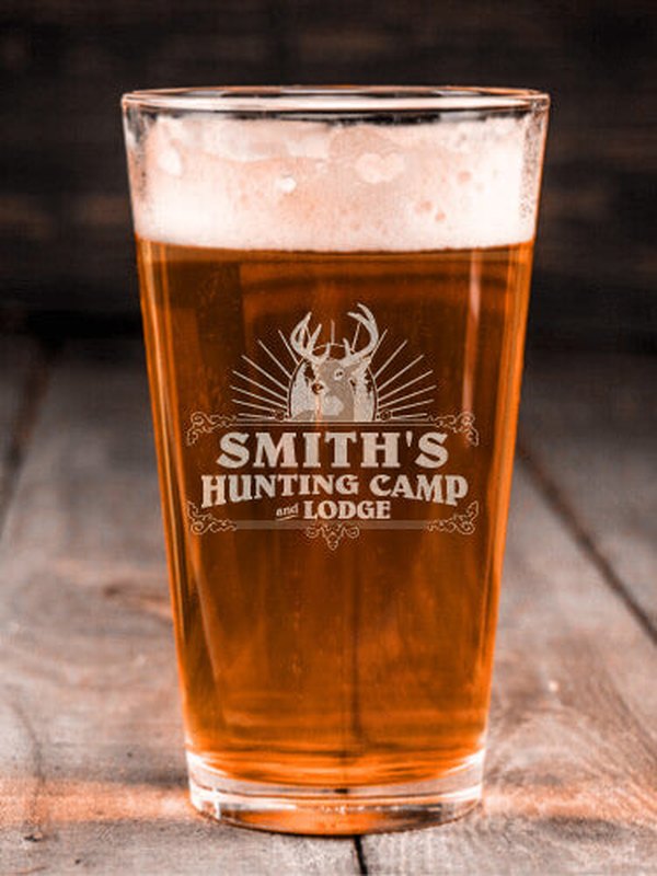 Hunting Camp : Pint Glasses - Engraved