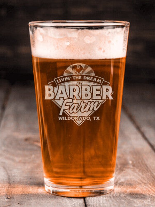Livin' The Dream Farm : Pint Glasses - Engraved