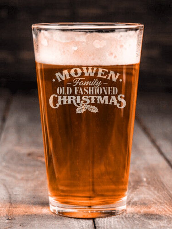 Old Fashioned Christmas : Pint Glasses - Engraved