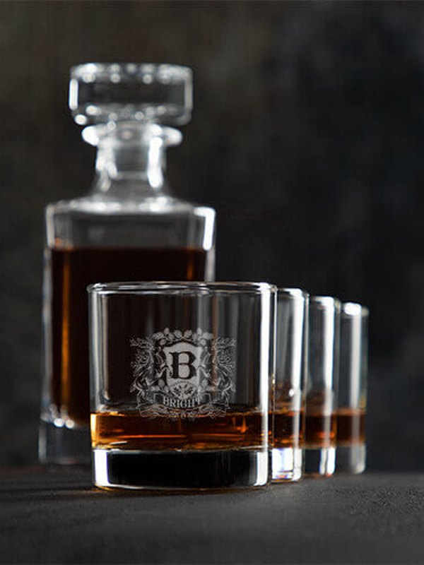 Stag Coat Of Arms : Decanter Rocks Glass Gift Sets product image 1