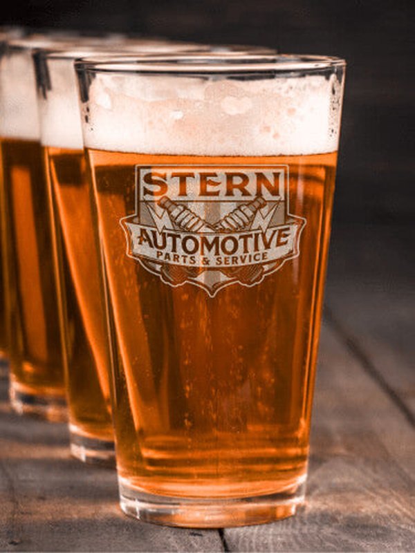 Vintage Automotive : Pint Glasses - Engraved