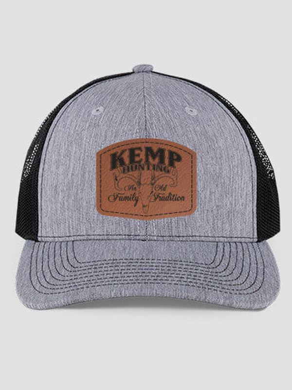 Hunting Family Tradition : Structured Trucker Hats with Patch