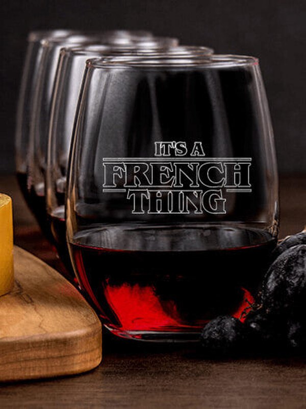Things : Cheese Board Wine Glass Gift Sets - Engraved
