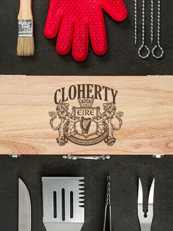 Irish Crest : 10 Piece BBQ Set
